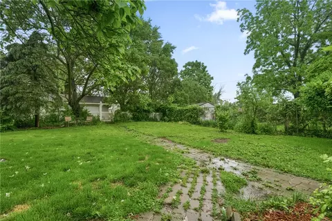 Exterior - 402 E Main St, Eaton, OH 45320 photo 7 of 15