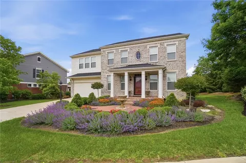 490 Clearsprings Dr, Springboro, OH 45066