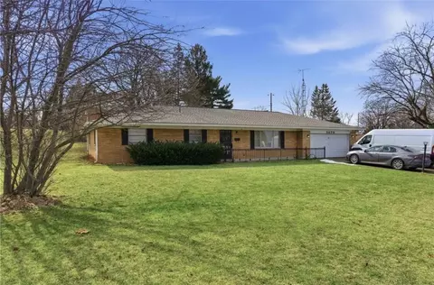 3070 Vale Dr, Kettering, OH 45420