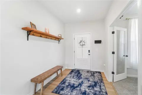 Entry Way - 392 David Lee Ct, Monroe, OH 45050 photo 1 of 3