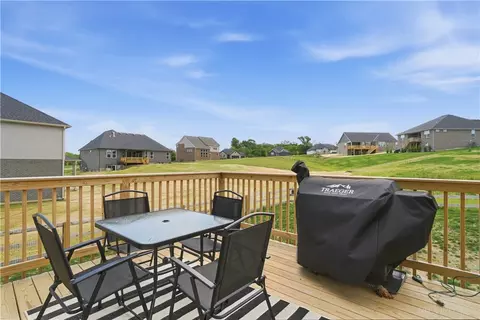 Exterior - 392 David Lee Ct, Monroe, OH 45050 photo 10 of 12