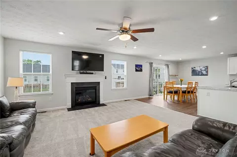 157 Cresting Rd, Fairborn, OH 45324 photo 6