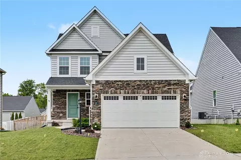 157 Cresting Rd, Fairborn, OH 45324 photo 2