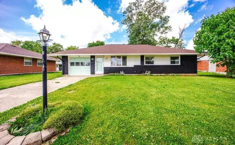 49 Brookhaven Dr, Trotwood, OH 45426