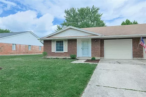 993 Princewood Ave, Centerville, OH 45429