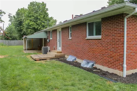 Exterior - 1132 Cloverfield Ave, Kettering, OH 45429 photo 3 of 3