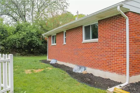 Exterior - 1132 Cloverfield Ave, Kettering, OH 45429 photo 2 of 3