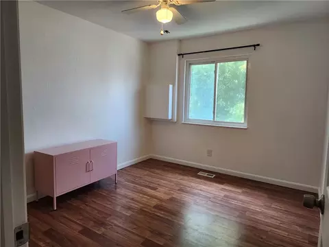 Bedroom - 2250 Coach Dr #E, Kettering, OH 45440 photo 4 of 6