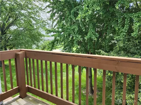 Exterior - 2250 Coach Dr #E, Kettering, OH 45440 photo 3 of 5