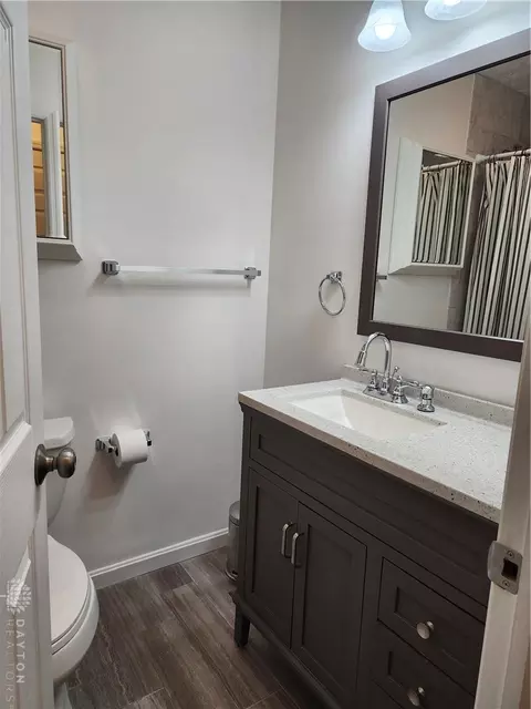 Bath - 2250 Coach Dr #E, Kettering, OH 45440 photo 3 of 4