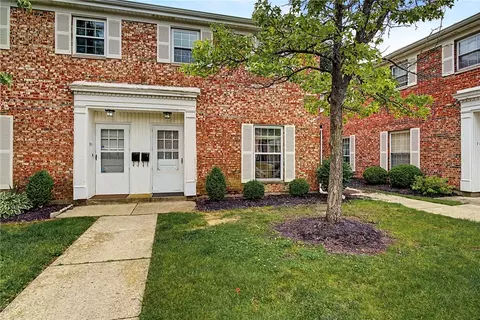 791 Clareridge Ln, Centerville, OH 45458
