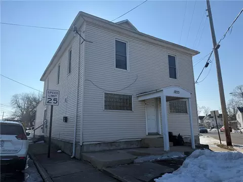 1223 Lagonda Ave, Springfield, OH 45503