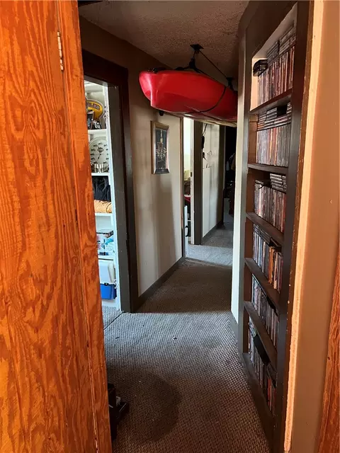 Entry Way - 1223 Lagonda Ave, Springfield, OH 45503 photo 2 of 2