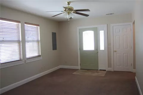 Living - 1448 Southlyn Dr, Kettering, OH 45409 photo 1 of 3