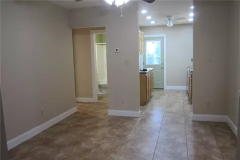 Living - 1448 Southlyn Dr, Kettering, OH 45409 photo 2 of 3