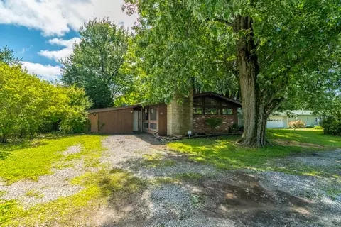 104 S Grant St, Christiansburg, OH 45389
