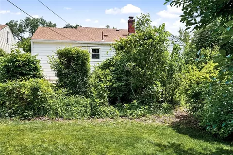 Exterior - 1663 Pershing Blvd, Dayton, OH 45410 photo 6 of 8