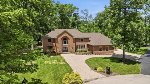 10521 Watch Hill Ln, Washington Township, OH 45458