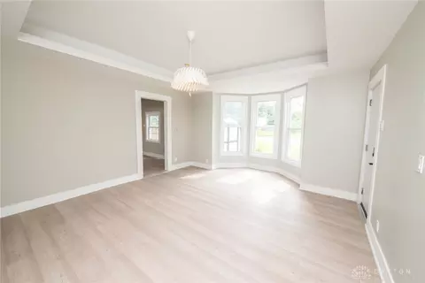 908 Cedar St, Springfield, OH 45504 photo 5
