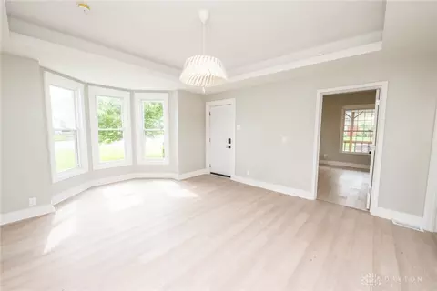 908 Cedar St, Springfield, OH 45504 photo 4