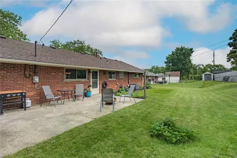 Exterior - 1572 Lanbury Dr, Kettering, OH 45439 photo 1 of 4