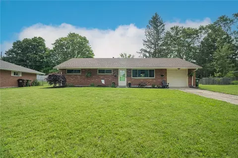1572 Lanbury Dr, Kettering, OH 45439