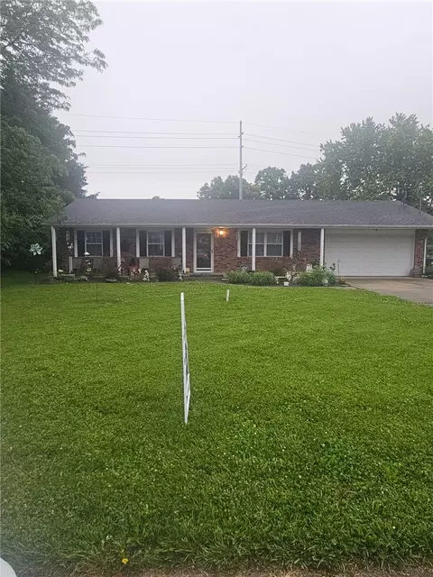 8233 Meadowlark Dr, Carlisle, OH 45005