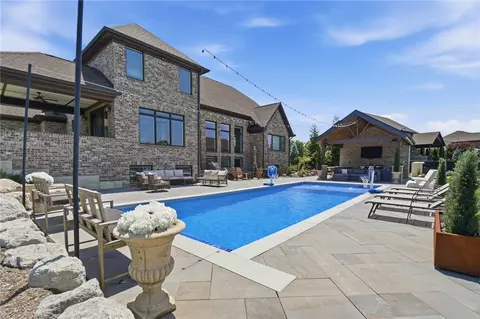 8231 Turning Leaf Xing, Springboro, OH 45066 | MLS# 960061 | 82