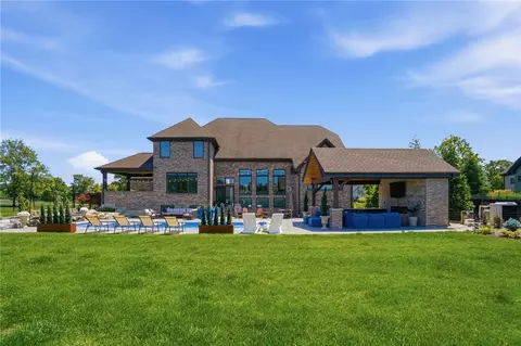 8231 Turning Leaf Xing, Springboro, OH 45066 | MLS# 960061 | 82