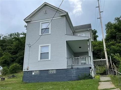 213 Smithfield St, Dillonvale, OH 43917