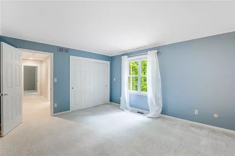 Bedroom - 5003 Lausanne Dr, Centerville, OH 45458 photo 7 of 7