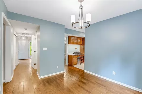 Entry Way - 5003 Lausanne Dr, Centerville, OH 45458 photo 4 of 4