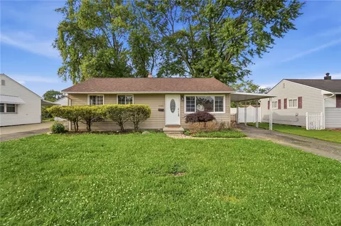 5380 Roxford Dr, Dayton, OH 45432