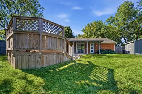 Exterior - 3081 Viewcrest Pl, Kettering, OH 45420 photo 5 of 10