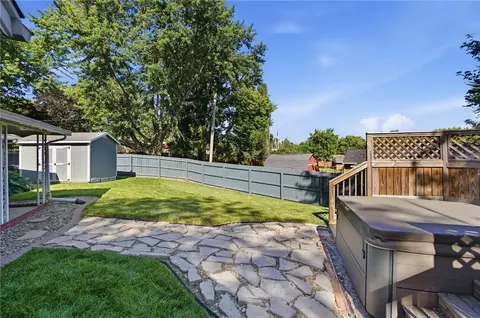 Exterior - 3081 Viewcrest Pl, Kettering, OH 45420 photo 7 of 10