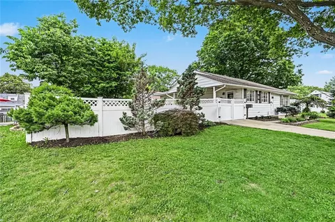 Exterior - 1537 Marilyn Ave, Kettering, OH 45420 photo 9 of 11