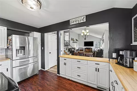 Kitchen - 1537 Marilyn Ave, Kettering, OH 45420 photo 2 of 2
