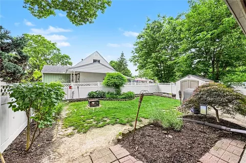 Exterior - 1537 Marilyn Ave, Kettering, OH 45420 photo 8 of 11