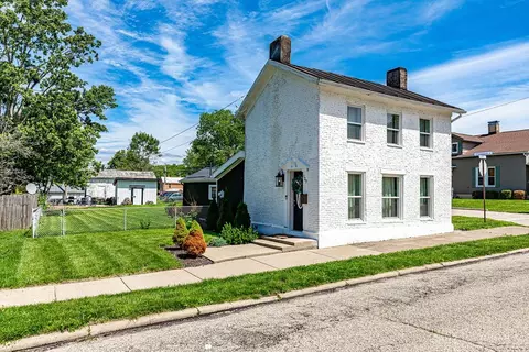 127 S Broadway St, Farmersville, OH 45325