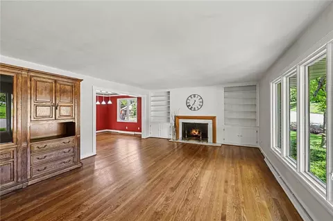 Living - 202 Marchester Dr, Kettering, OH 45429 photo 1 of 6