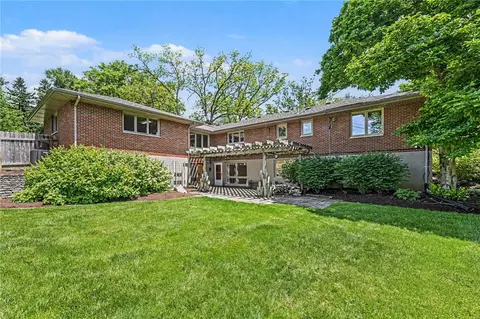 Exterior - 202 Marchester Dr, Kettering, OH 45429 photo 6 of 8