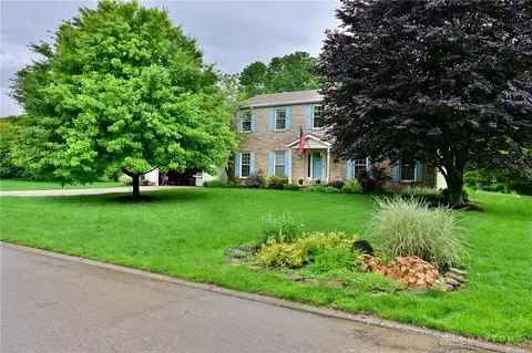 2424 Rockingham Dr, Troy, OH 45373