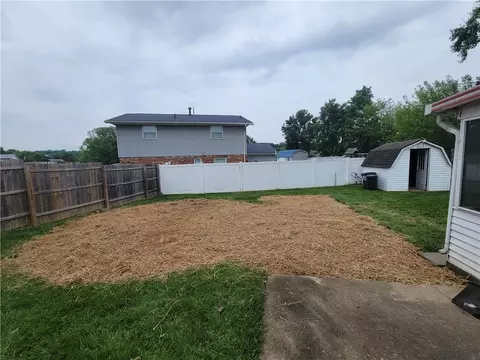 Exterior - 5408 Ottawa Dr, Fairborn, OH 45324 photo 2 of 3