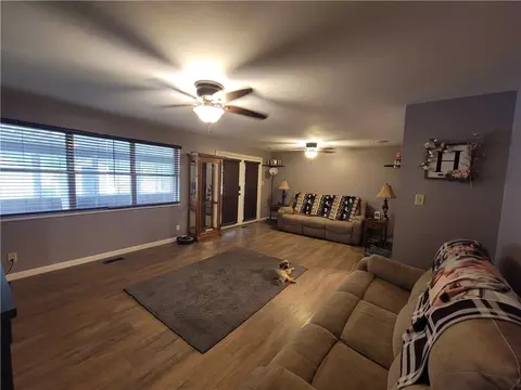 Living - 5408 Ottawa Dr, Fairborn, OH 45324 photo 2 of 3