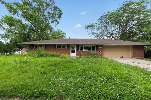 4730 Joyce Dr, Kettering, OH 45439 photo 2