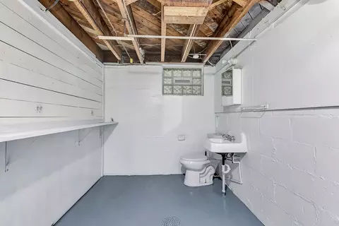 Bath - 2933 Boudinot Ave, Cincinnati, OH 45238 photo 3 of 3