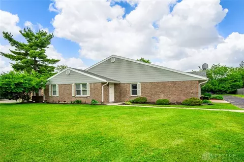7709 Essington Cir, Washington Township, OH 45459