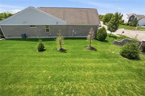 Exterior - 13 Pebble Brook Pl, Springboro, OH 45066 photo 6 of 10