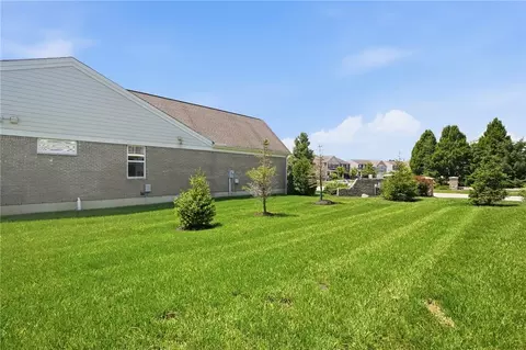 Exterior - 13 Pebble Brook Pl, Springboro, OH 45066 photo 10 of 10