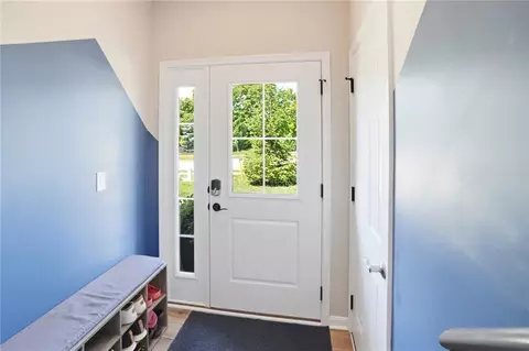 Entry Way - 13 Pebble Brook Pl, Springboro, OH 45066 photo 1 of 7